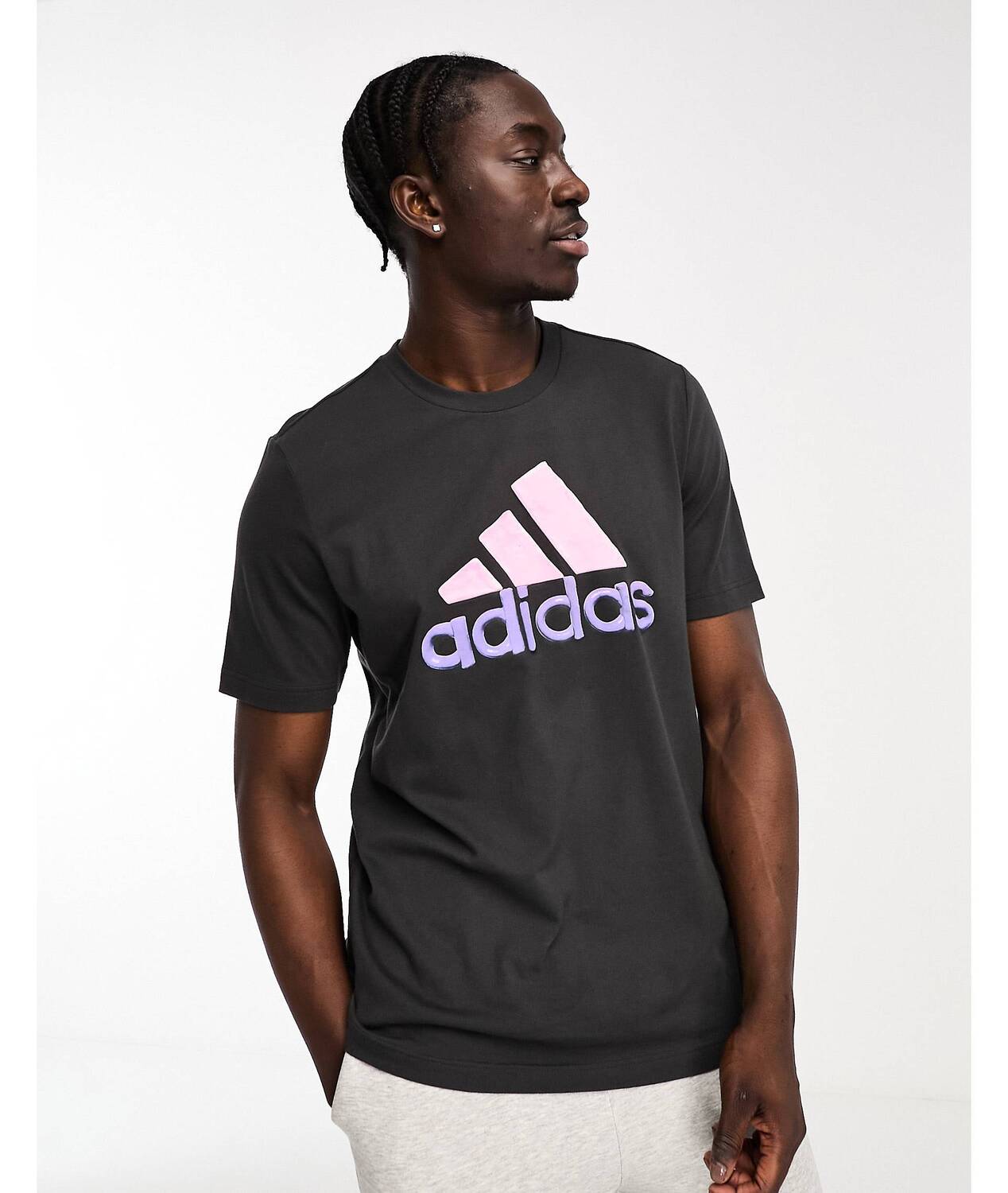

Черная футболка с логотипом adidas sportswear adidas performance, Черный
