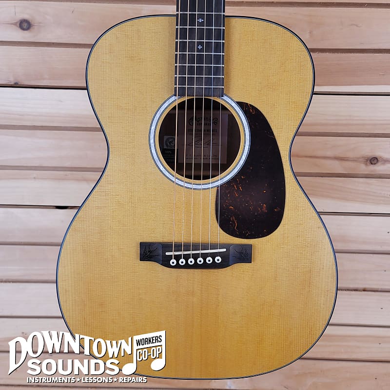 

Martin 000JR-10E Shawn Mendes Custom Artist Edition с сумкой для переноски