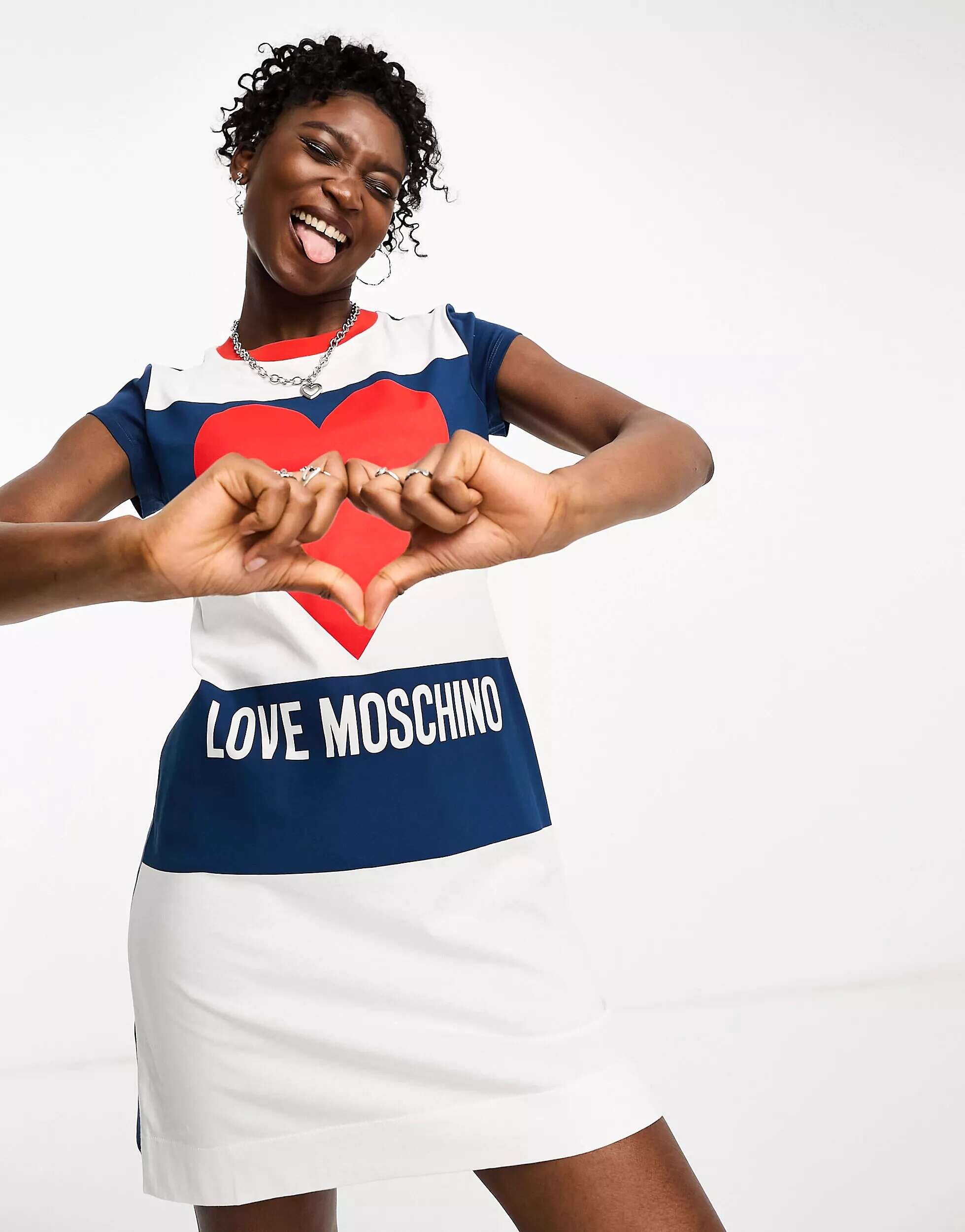 

Разноцветное платье-футболка в полоску Love Moschino