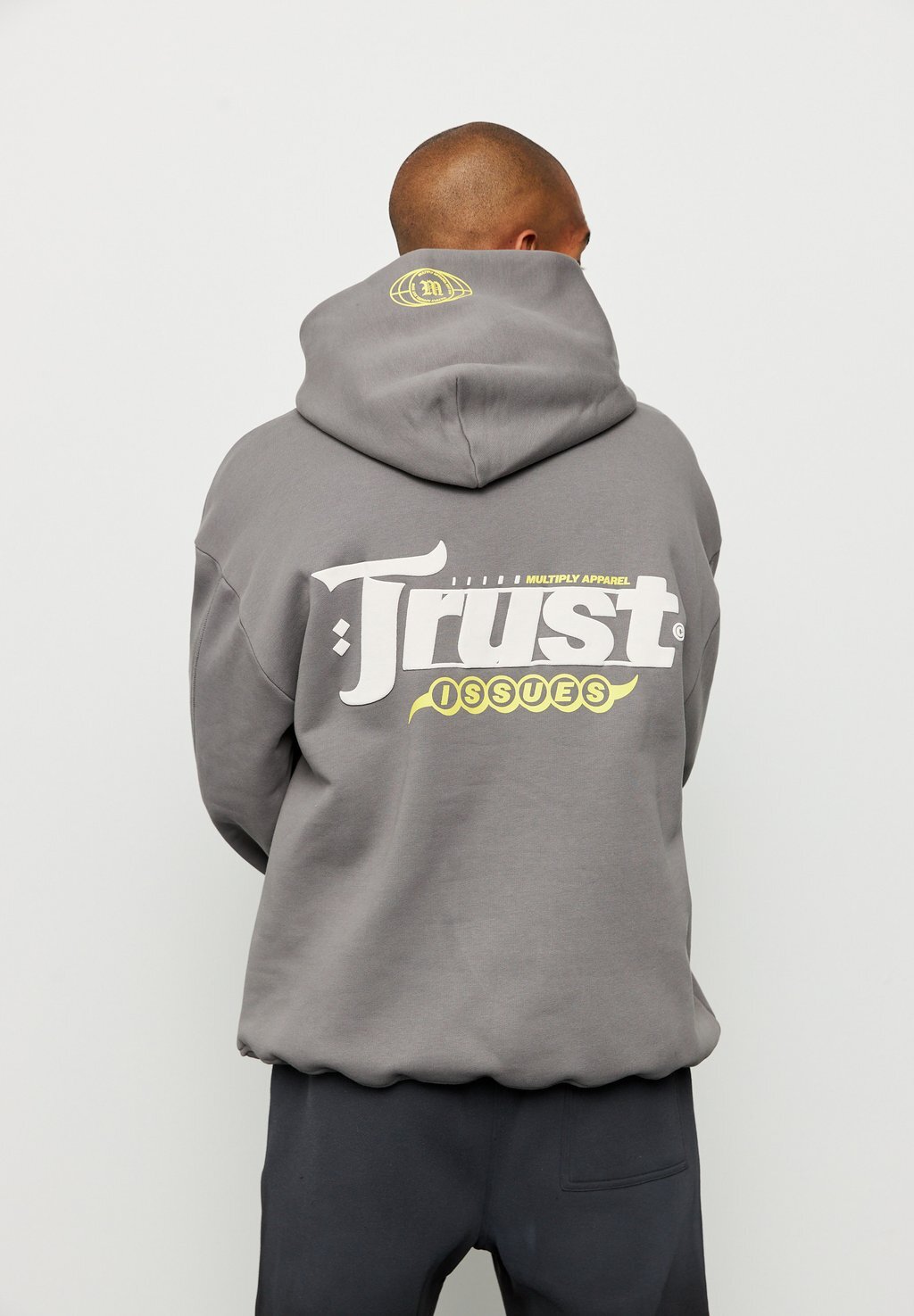 

Толстовка OVERSIZE TRUST ISSUES Multiply Apparel, цвет smoke pearl
