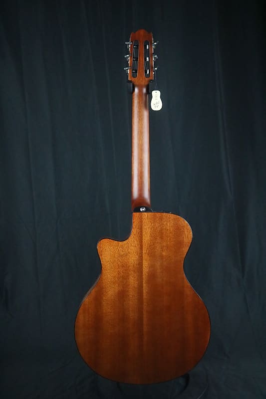 

Yamaha NTX1 натуральный