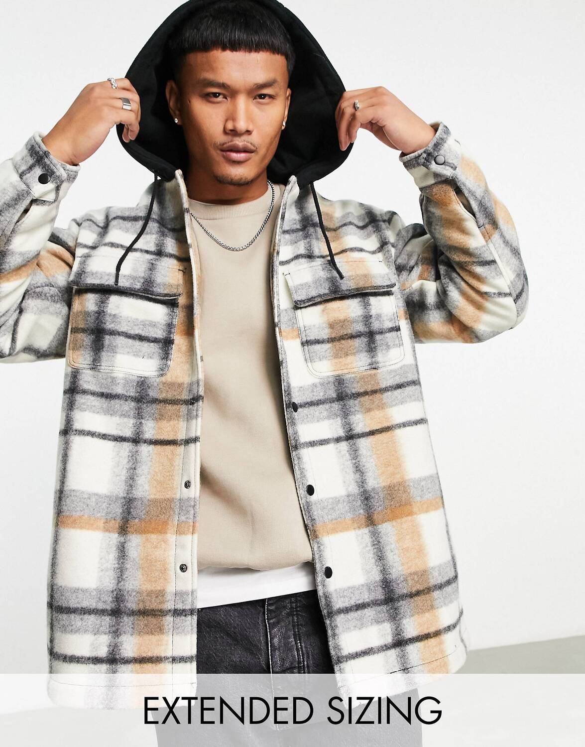 

Свободная куртка в клетку цвета экрю с капюшоном ASOS DESIGN, Серый
