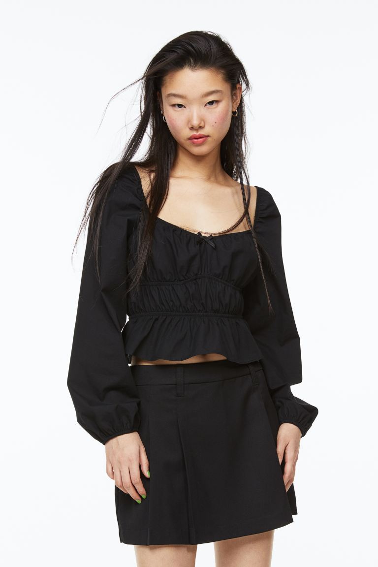 

Блузка с пышными рукавами и баской H&M, черный