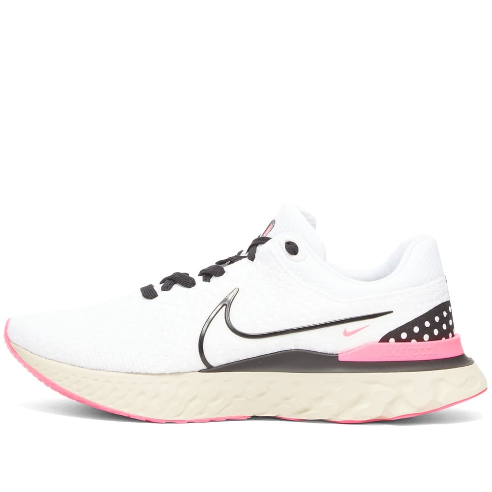 

Кроссовки Nike React Infinity Run Flyknit 3