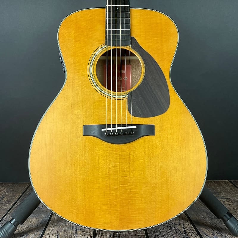 

Yamaha Red Label FSX5 Concert Acoustic-Electric-Vintage Natural Yamaha Red Label FSX5 Concert -Electric-