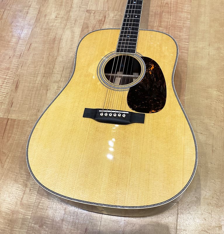 

Акустическая гитара Martin Standard Series HD-35, серийный номер 2694911