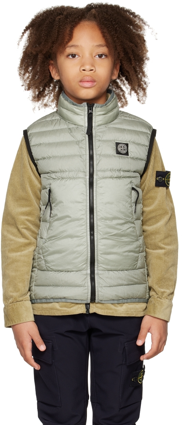 

Детский жилет цвета хаки с нашивками Stone Island Junior