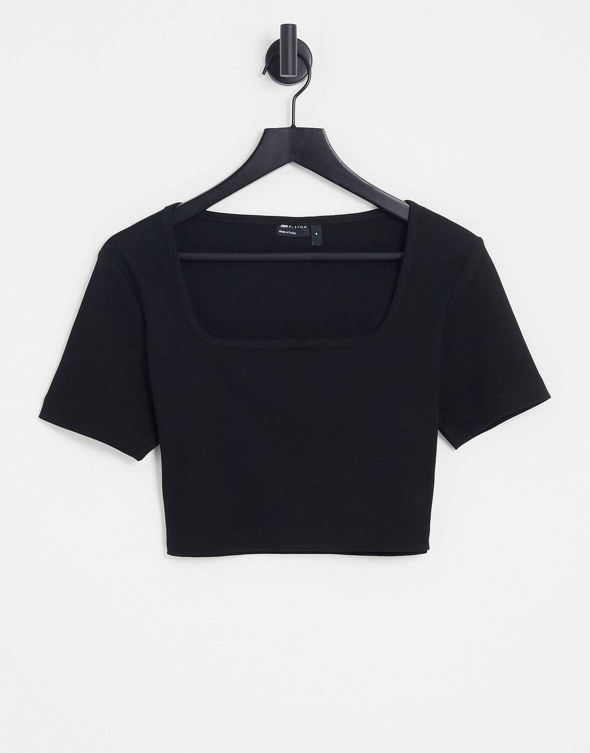 

Черный укороченный топ в рубчик с квадратным вырезом ASOS DESIGN
