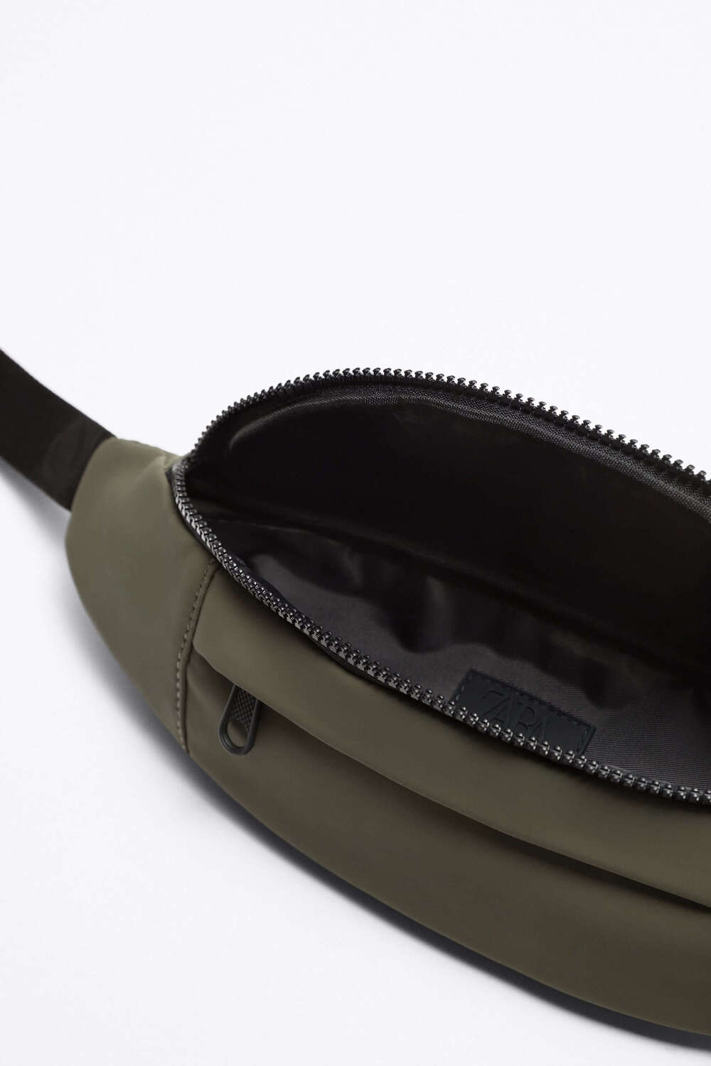 

Сумка Zara Rubberised Belt, хаки