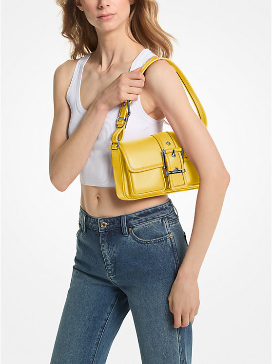 

Сумка Michael Kors Colby Medium Leather Shoulder, желтый