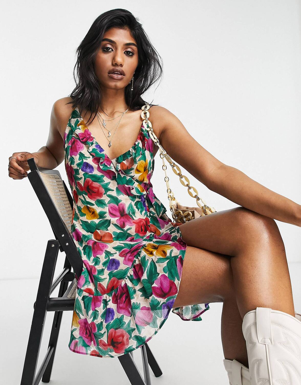

Разноцветное платье-комбинация с запахом и цветочным принтом Topshop