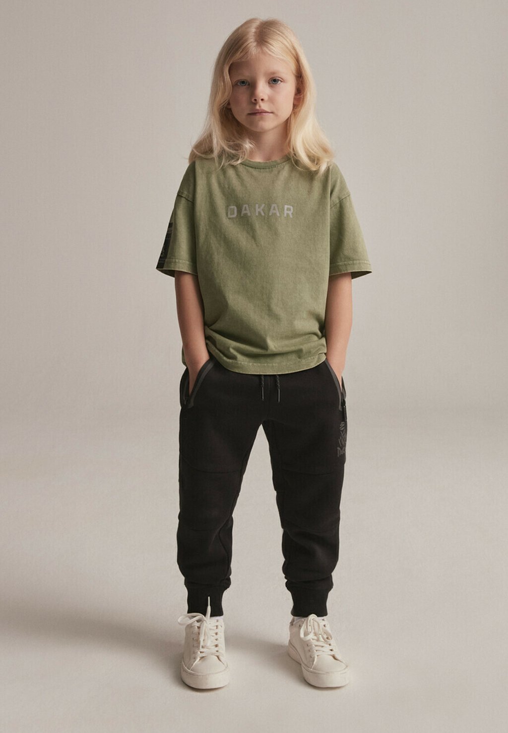 

Футболка с принтом UNISEX Diverse, хаки
