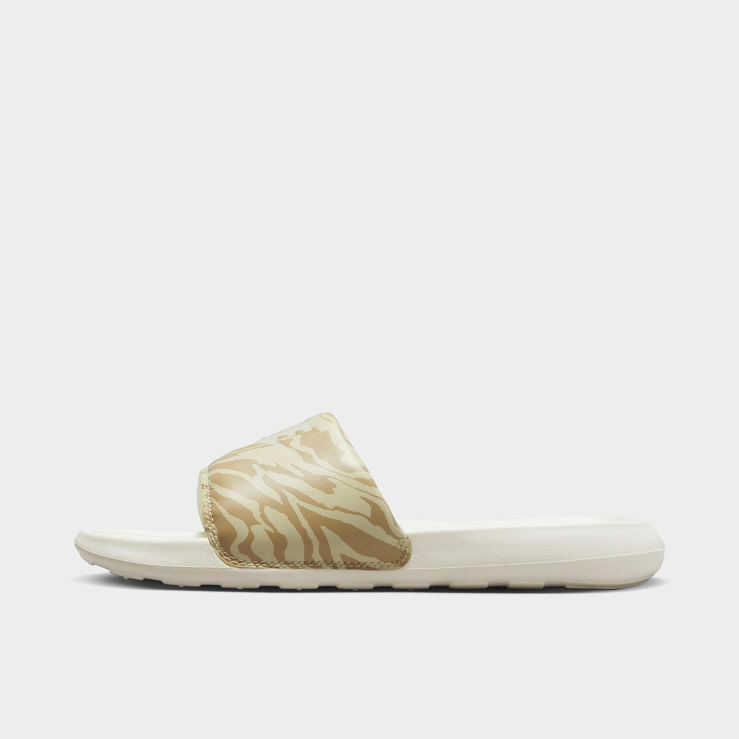

Женские шлепанцы с принтом Nike Victori One, бежевый