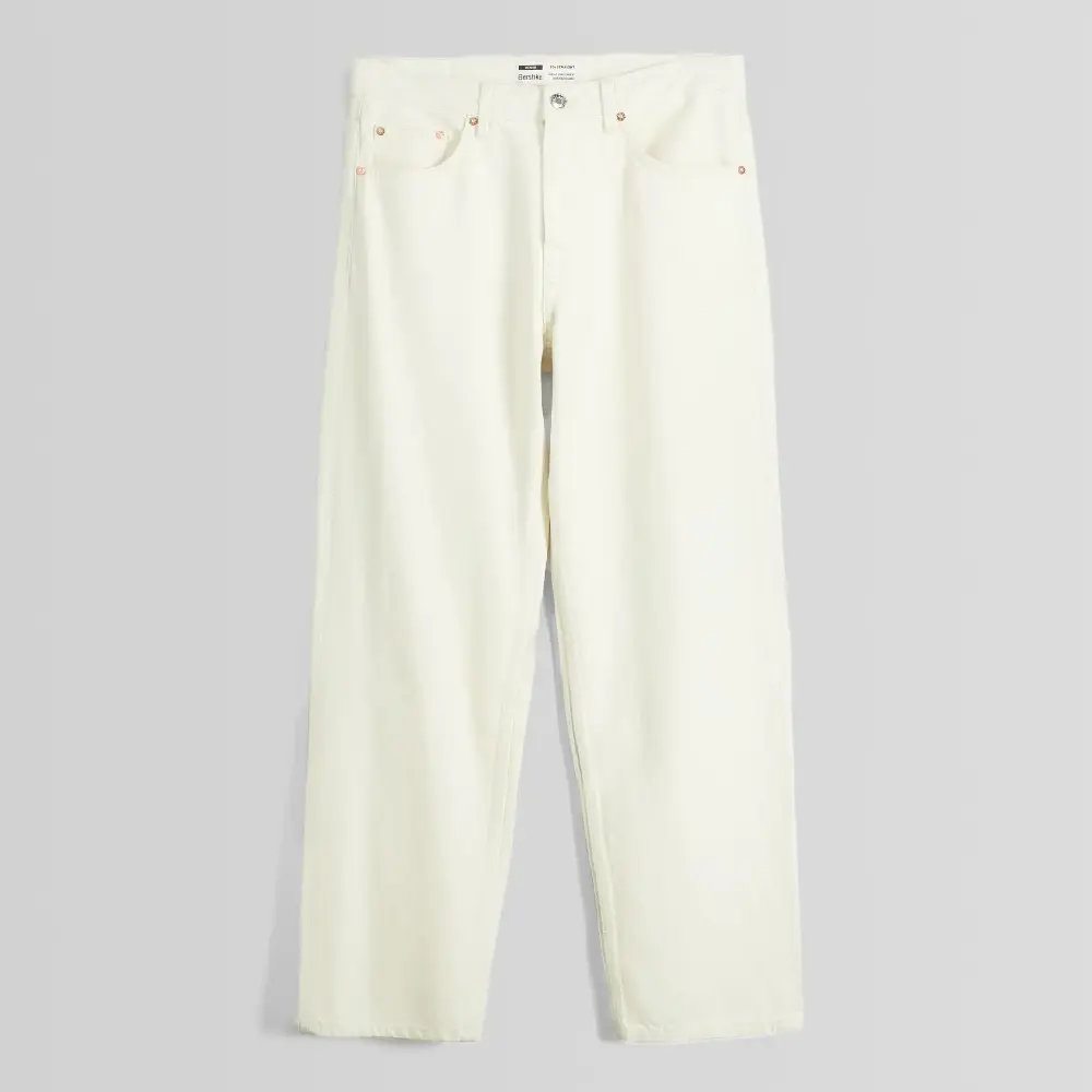 

Джинсы Bershka Straight Fit ’90s, кремовый