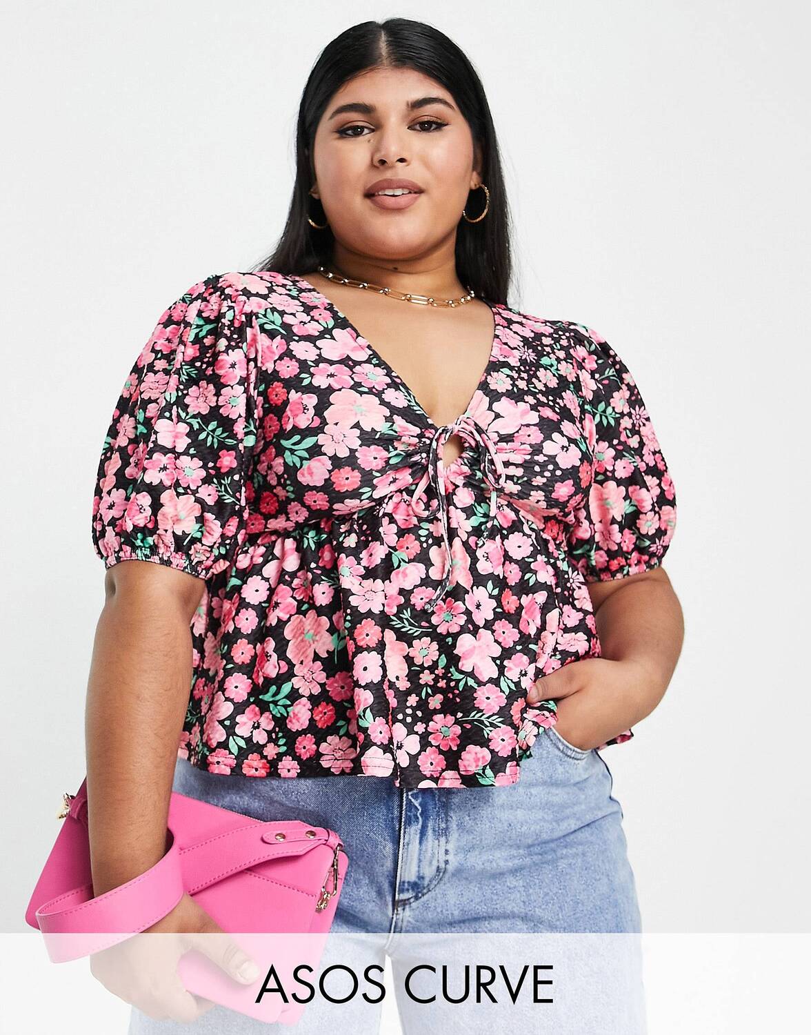 

Текстурированный топ с пышными рукавами и цветочным принтом ASOS DESIGN Curve