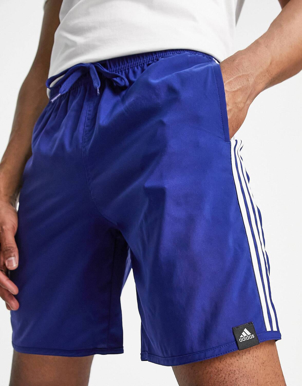 

Классические темно-синие шорты с 3 полосками adidas