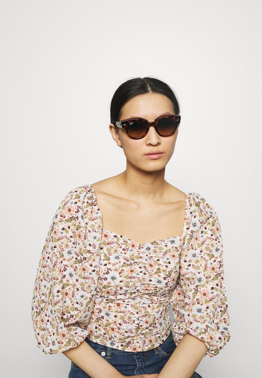 

Солнцезащитные очки Ray-Ban, гавана/прозрачно-розовые