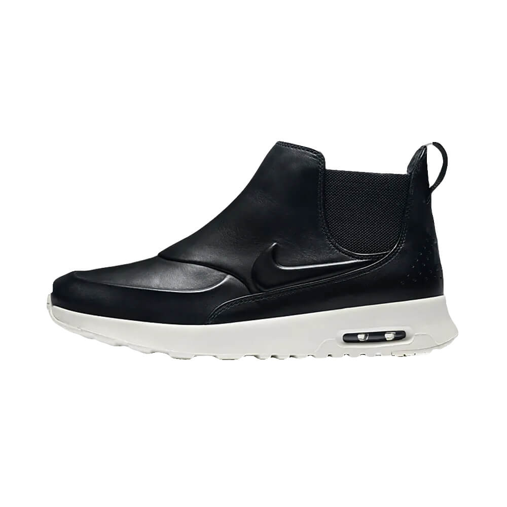 All black nike theas hotsell