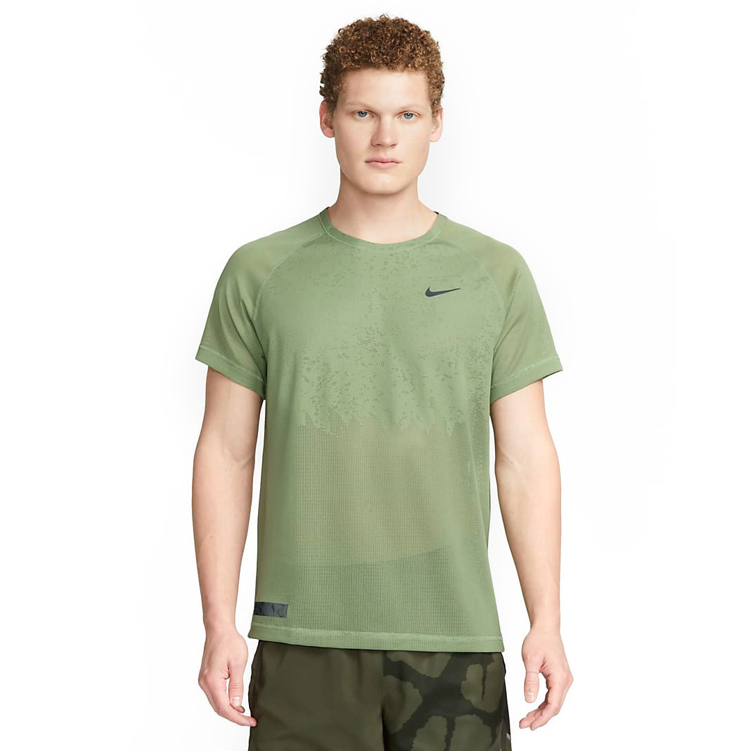 

Футболка Nike Dri-Fit ADV Run Division TechKnit, светло-зеленый