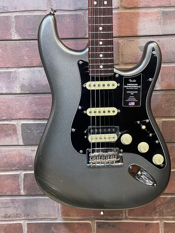 

Fender American Professional II Stratocaster HSS 2022 Mercury