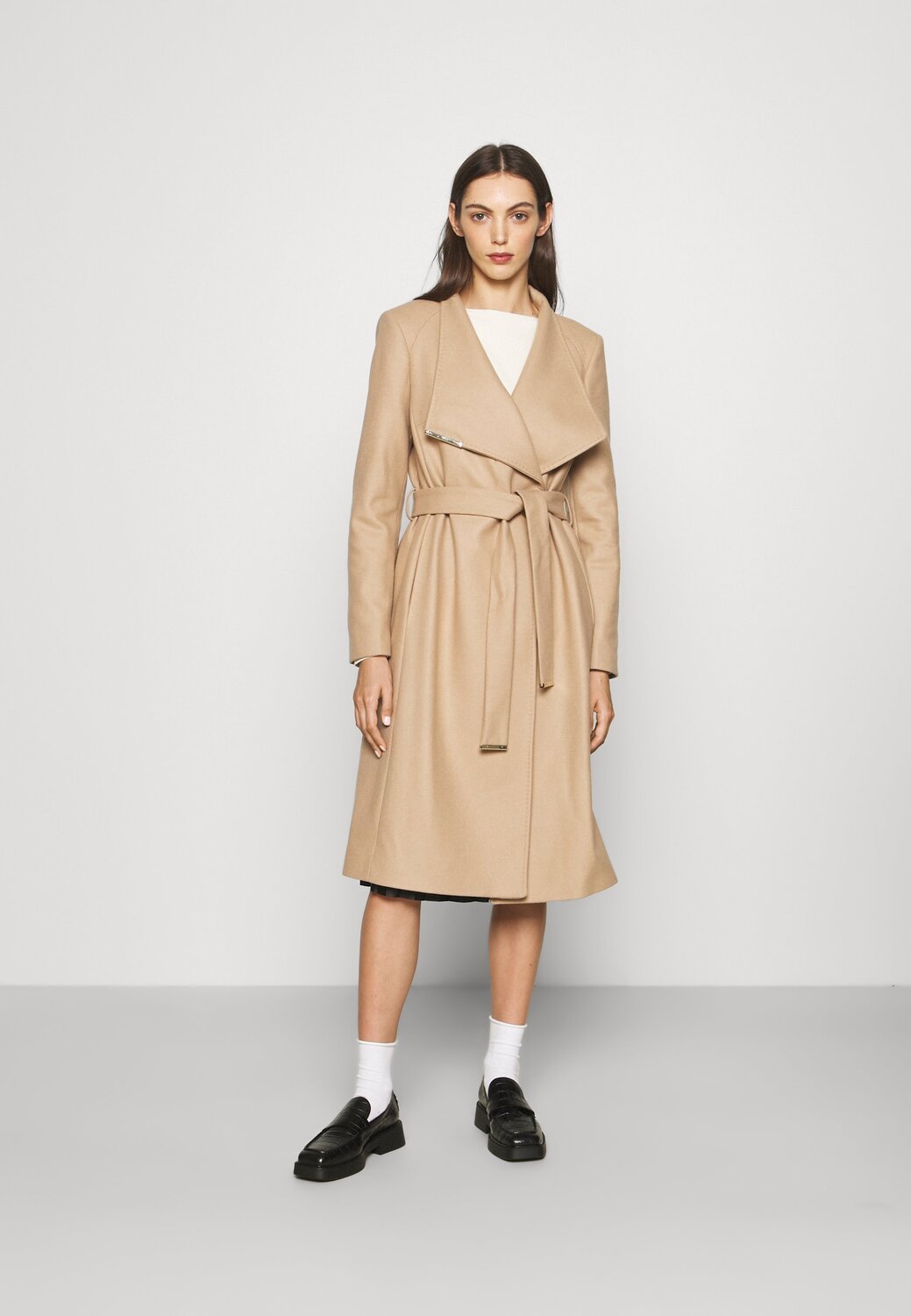 

Пальто Ted Baker, коричневый