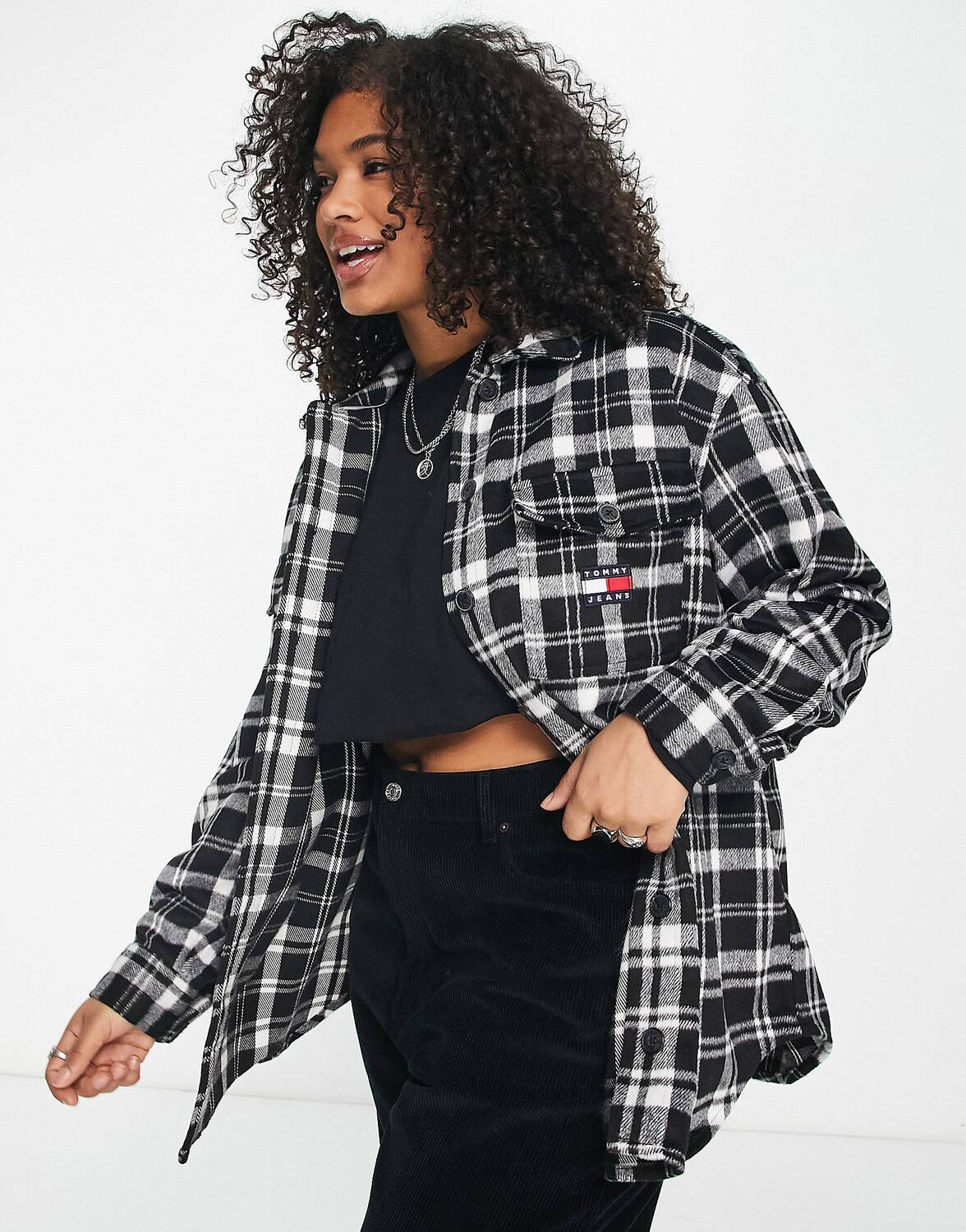 

Черная клетчатая рубашка Tommy Jeans Plus