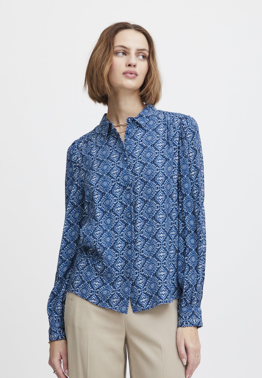 Блуза на пуговицах IRNOELLA Atelier Rêve, синий