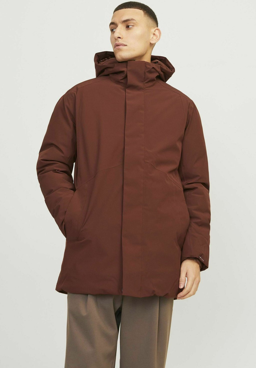 

Зимнее пальто Jprblakeen Jack & Jones, цвет cherry mahogany