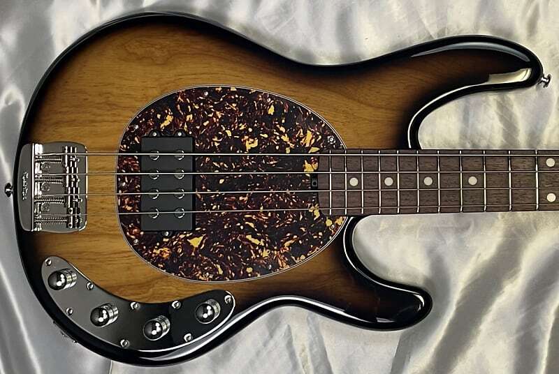 

Басс гитара Ernie Ball Music Man StingRay 4 Special, Burnt Ends / Rosewood