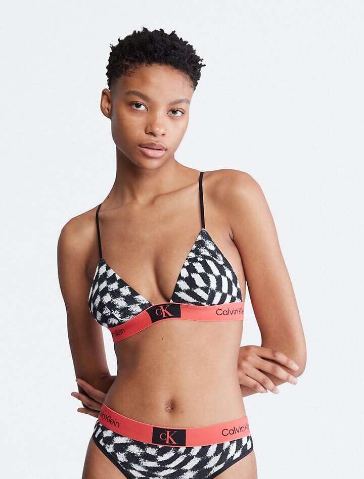 

Бюстгальтер без косточек Calvin Klein 1996 Triangle, розовый/белый/черный