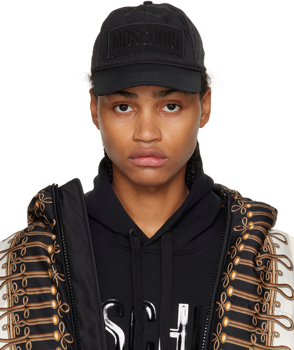 

Черная нашивка Moschino