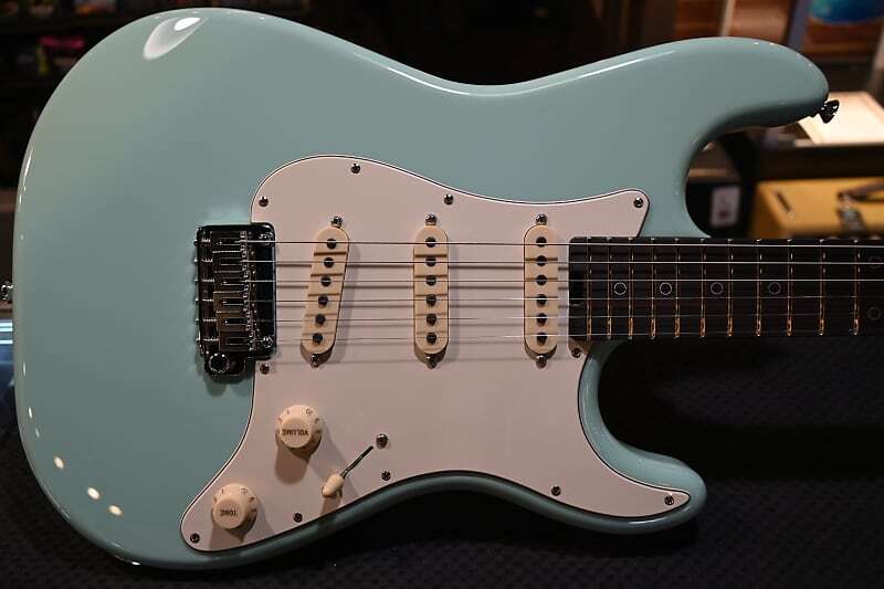 

Schecter Nick Johnston USA Signature Atomic Green #5023