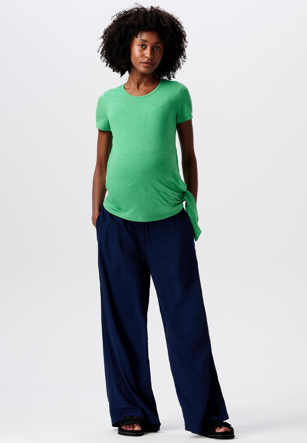Базовая футболка STILL Esprit Maternity, зеленый брюки casual esprit maternity оливково зеленый