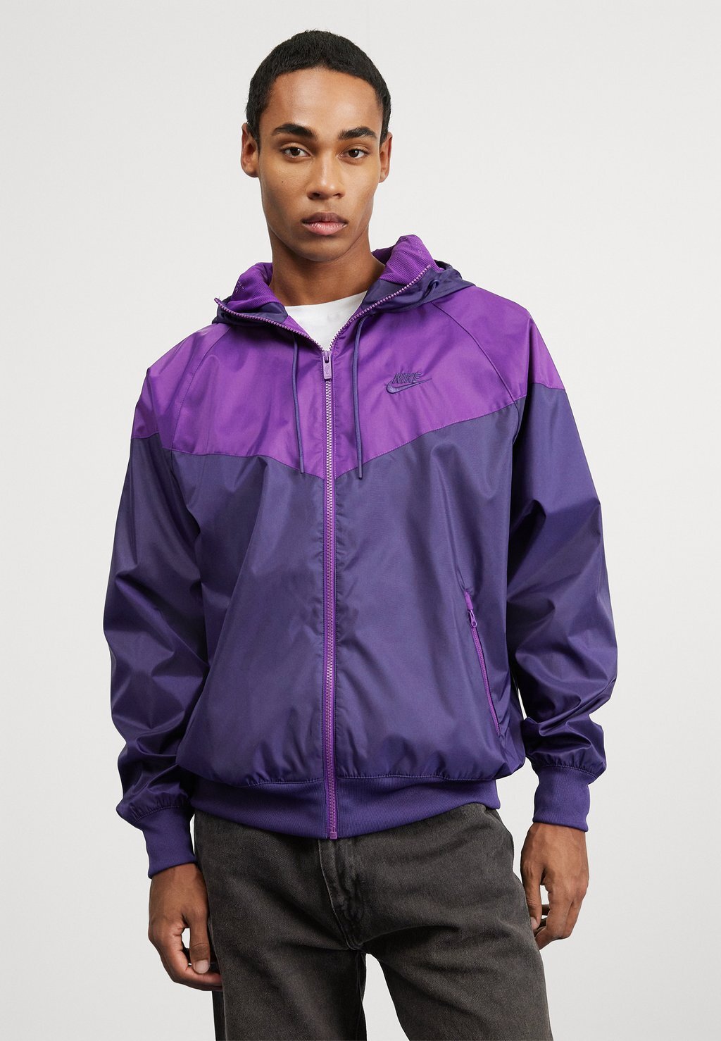 

Ветровка Nike M NSW HE WR HD WVN JKT, цвет purple ink/disco purple