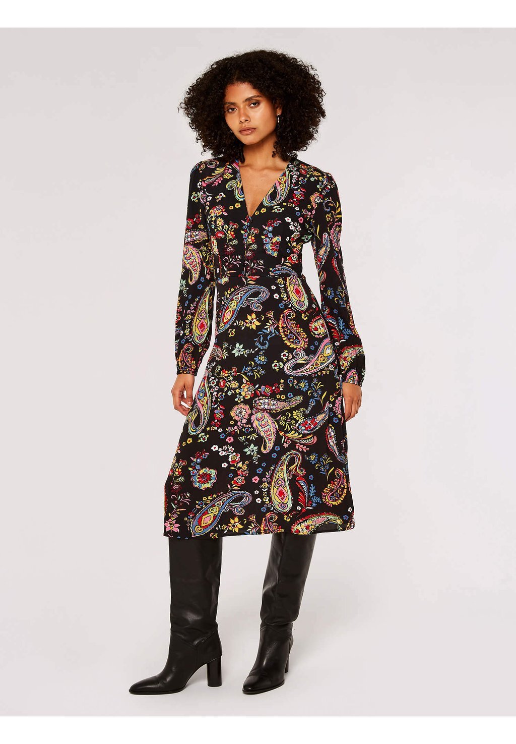 

Платье-футляр Colourful Midi Dress Apricot, черный