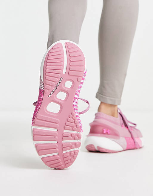 

Розовые кроссовки Under Armour HOVR Phantom 3