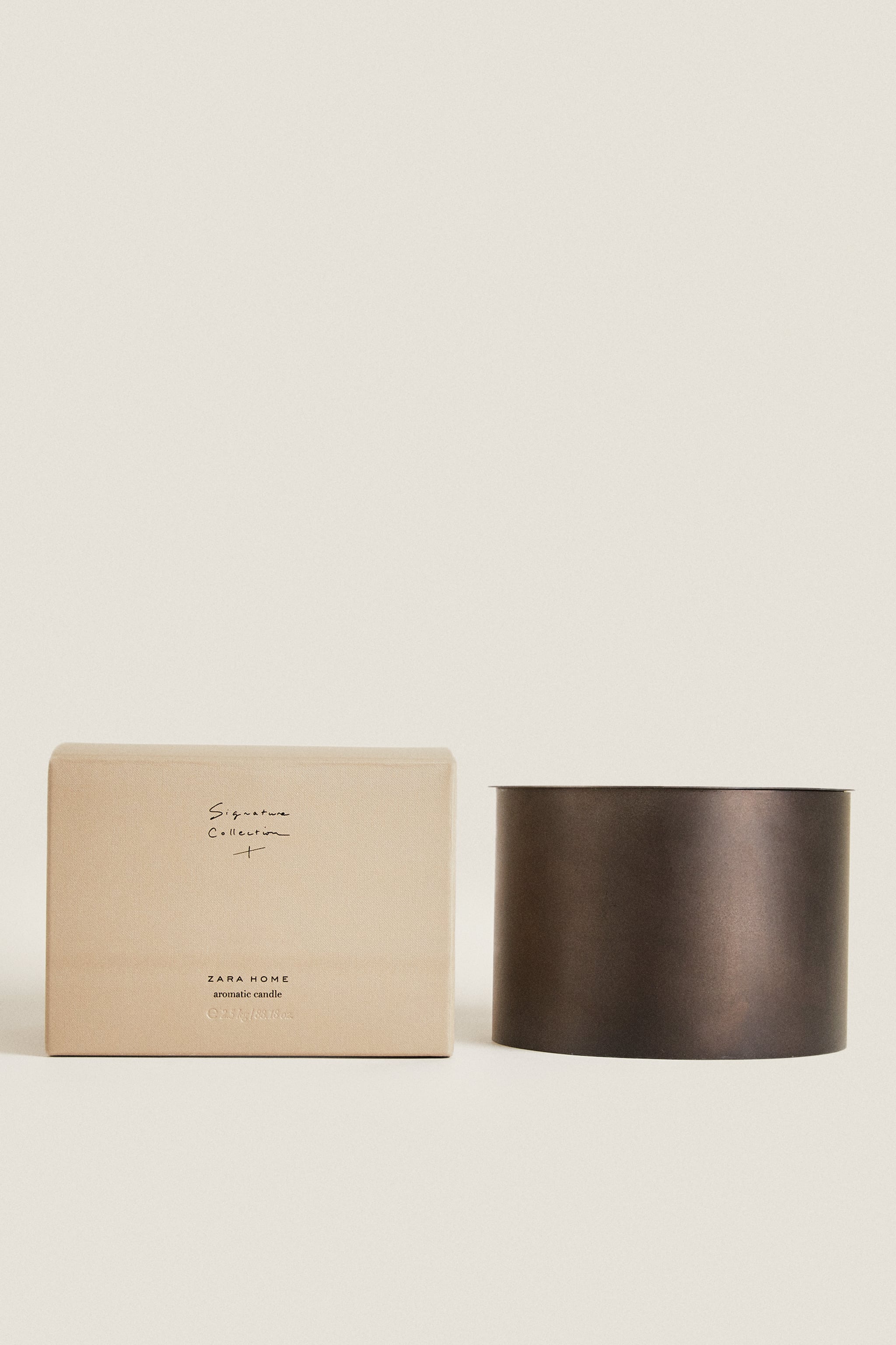 цена (2,5 кг) ароматическая свеча signature collection xxl Zara, бежевый