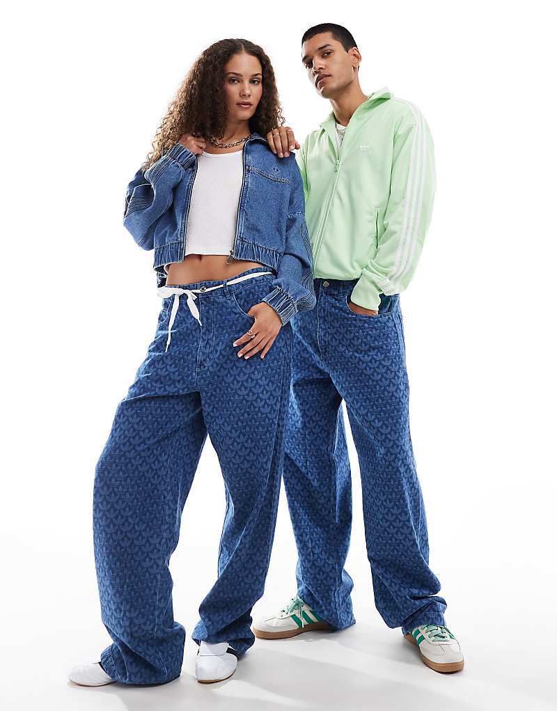 

adidas Originals — синие джинсы с монограммным логотипом в виде трилистника