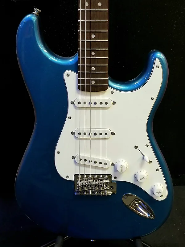 Электрогитара Fender Squier Classic Vibe '60s Stratocaster Lake Placid Blue - FREE Set up электрогитара fender squier classic vibe 60s stratocaster lrl lake placid blue