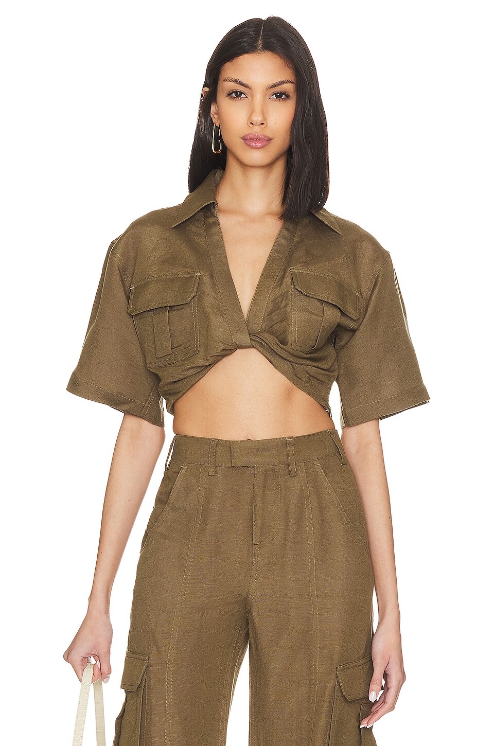 

Блузка L'Academie The Chrisa Crop, цвет Olive Green