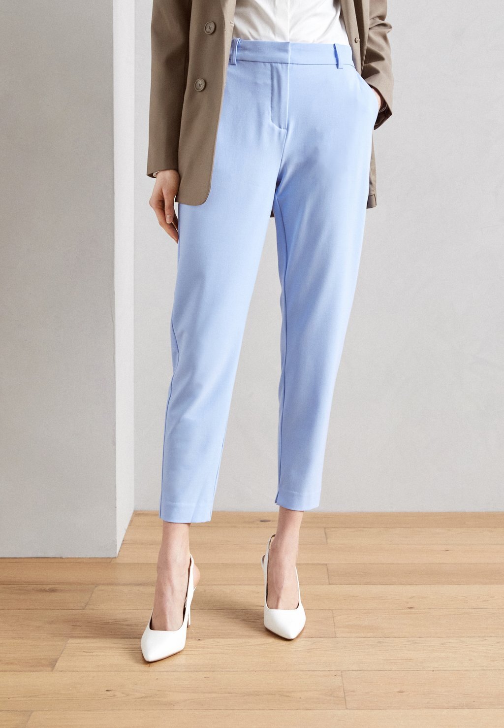 

Брюки DANTA PANTS CROP b.young, цвет vista blue