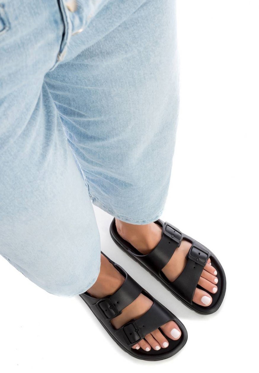 

Сандалии на плоской подошве CHANCLAS XTI, черный
