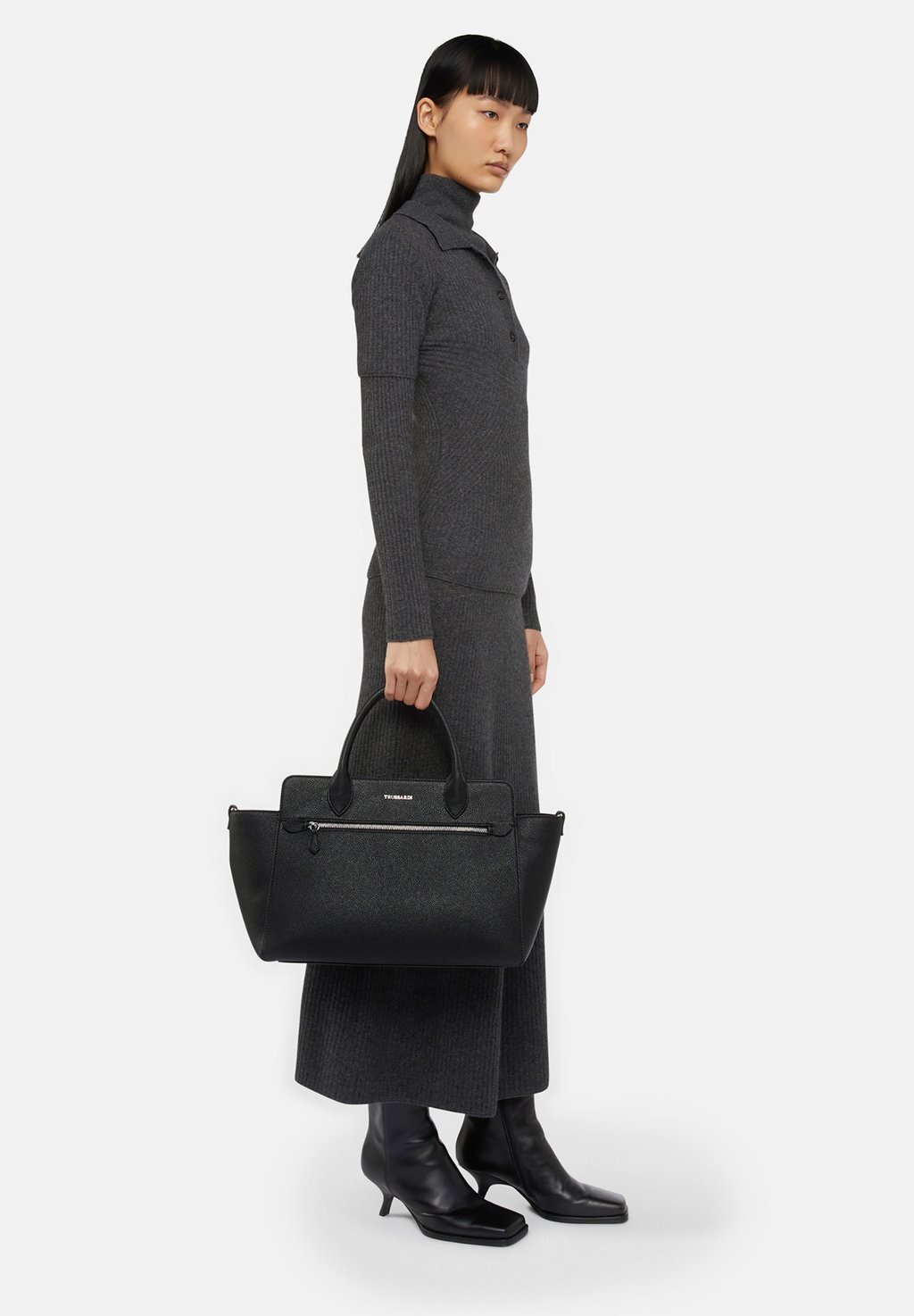 

Сумка Trussardi, черный