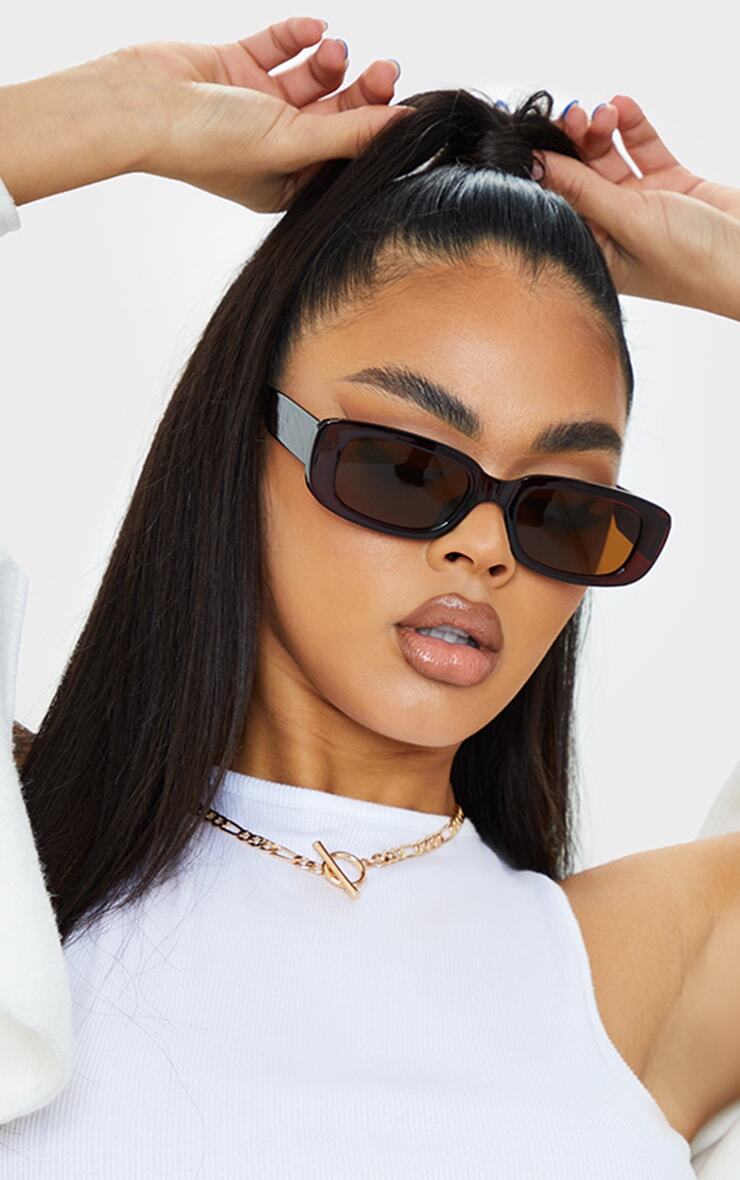 

PrettyLittleThing Коричневые солнцезащитные очки в массивной квадратной оправе