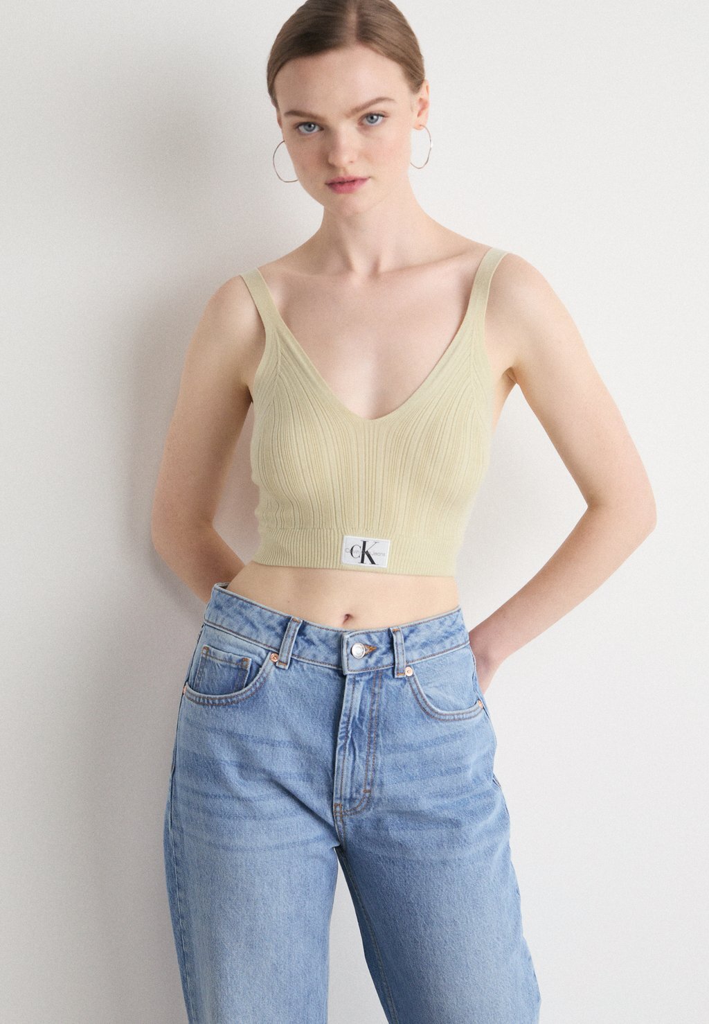 

Топ Calvin Klein Jeans, бежевый
