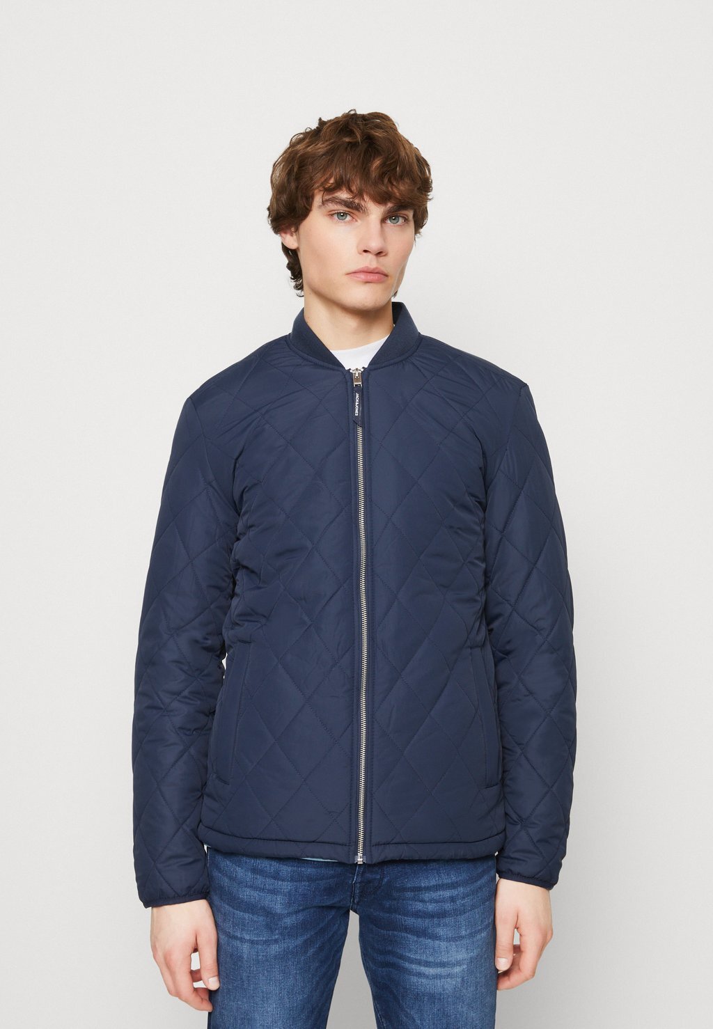 

Демисезонная куртка Jack & Jones