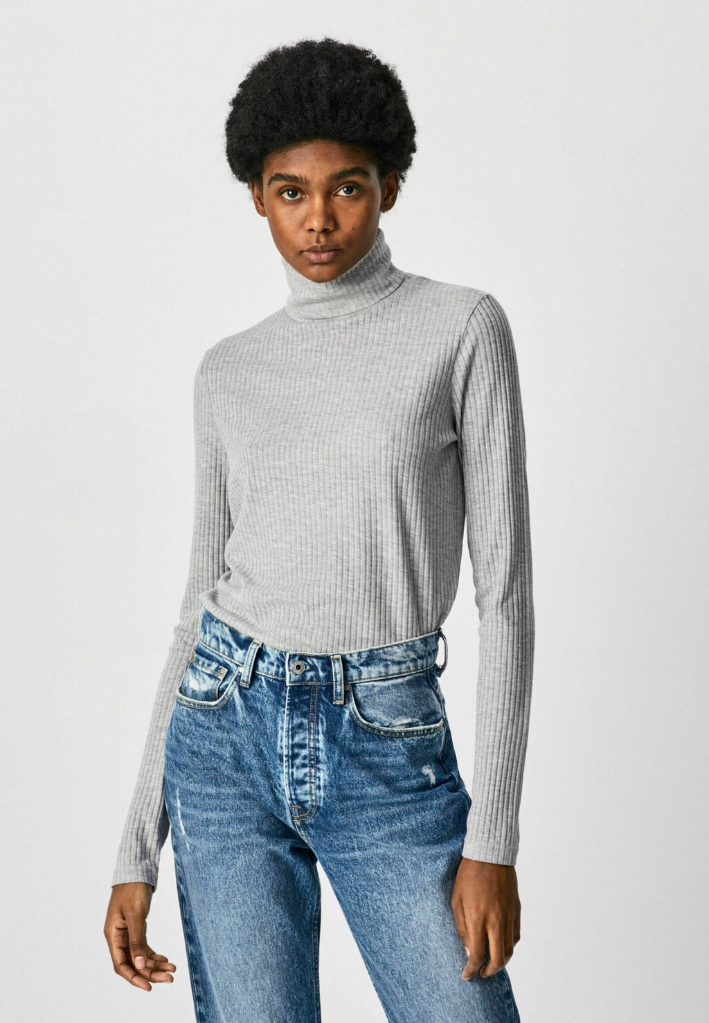 

Свитер Pepe Jeans
