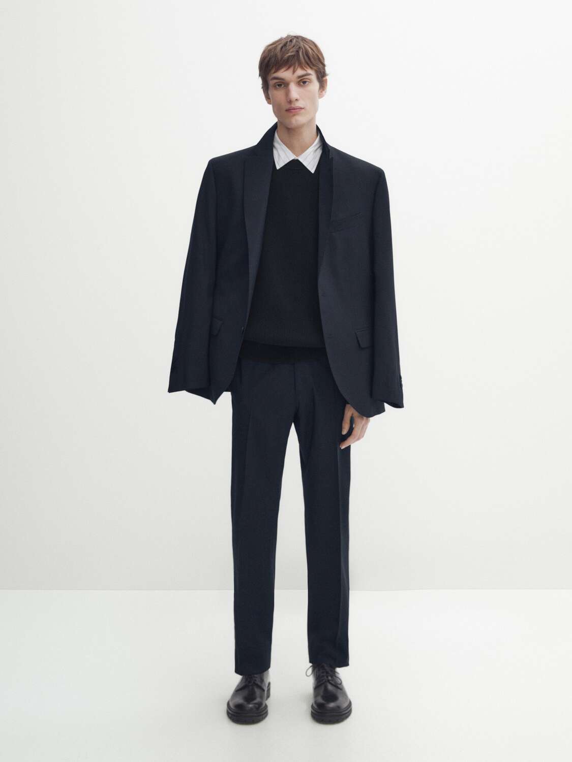 

Костюмные брюки из смесовой шерсти темно-синего цвета Massimo Dutti, синий