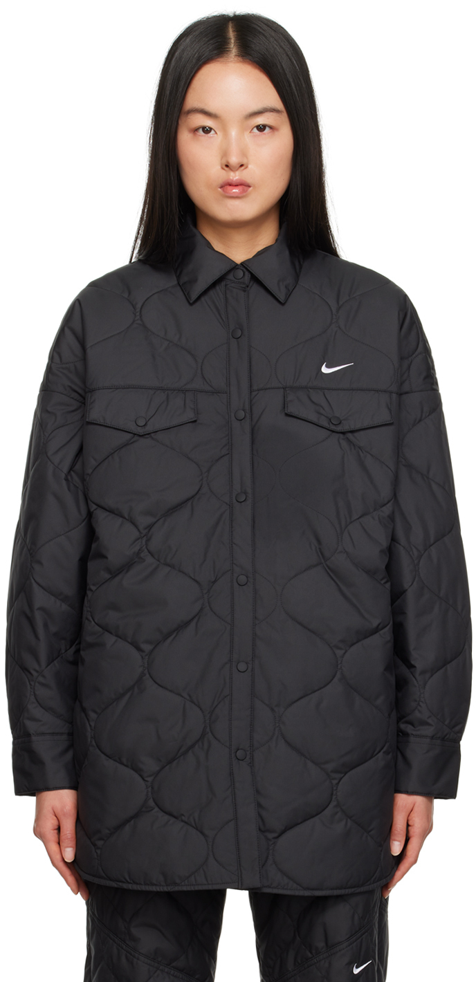 

Черная стеганая куртка Nike