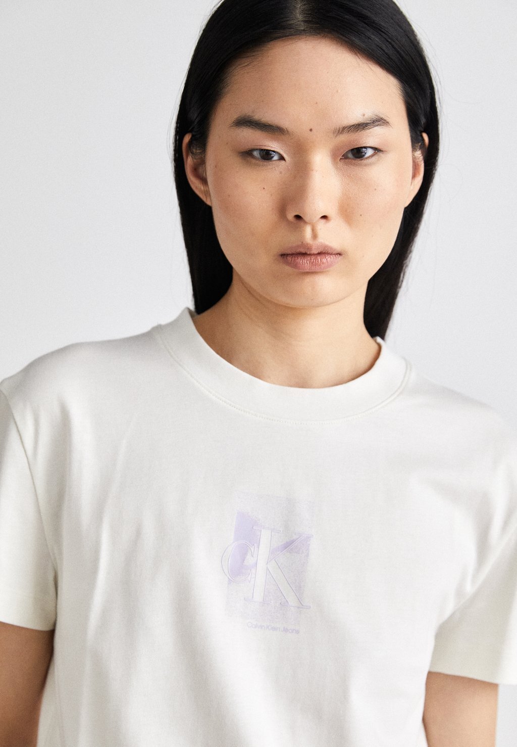 

Футболка с принтом Plus Diffused Regular Tee Calvin Klein, кремовый